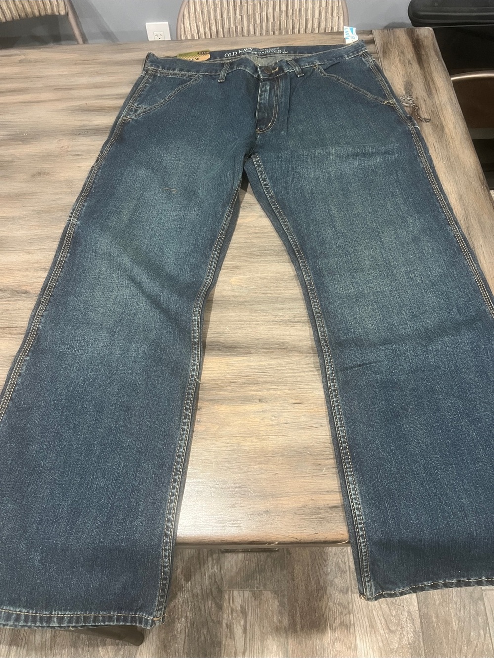 Old Navy Relaxed Men’s Jeans in Dark Blue Denim